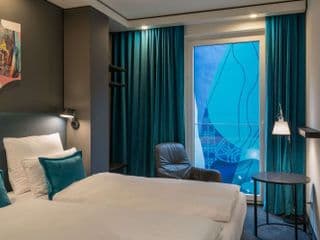 Motel One Berlin-Alexanderplatz photo 3